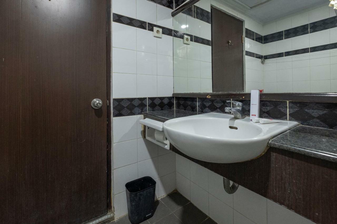 Oyo 628 Losari Metro Makassar Eksteriør bilde