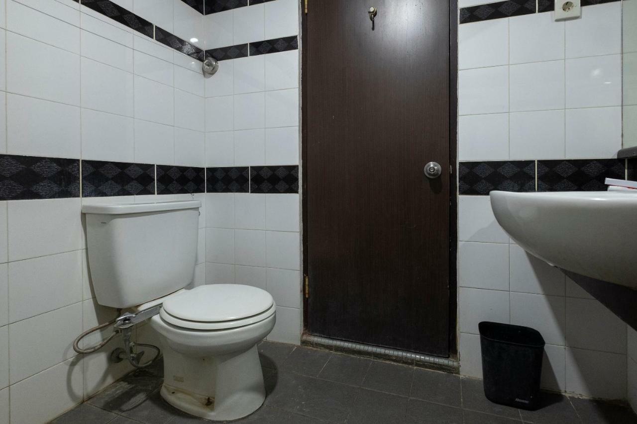 Oyo 628 Losari Metro Makassar Eksteriør bilde
